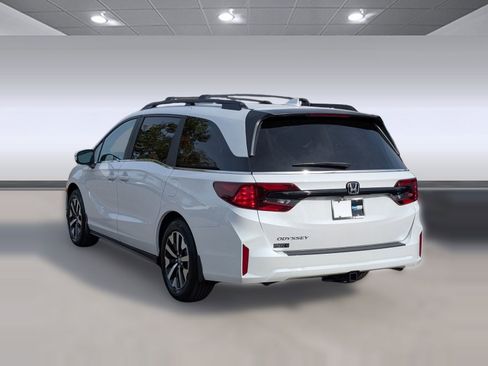 New 2026 Honda Odyssey EX-L image 3