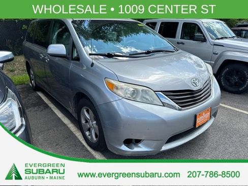 Used 2011 Toyota Sienna LE FWD image 1