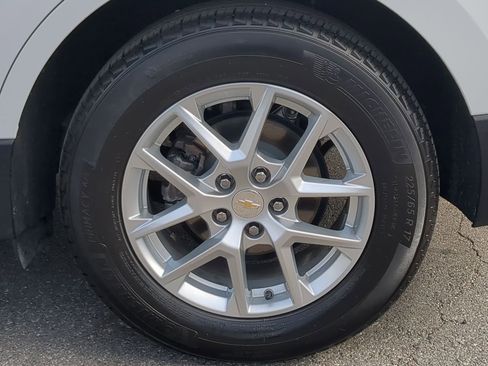 Certified 2024 Chevrolet Equinox LS image 34