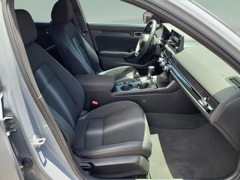 Used 2022 Honda Civic Sport image 17