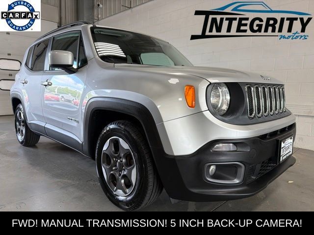 Used 2016 Jeep Renegade Latitude FWD image 1