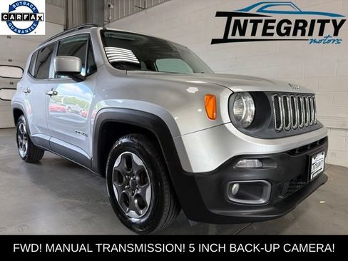 Used 2016 Jeep Renegade Latitude FWD image 1