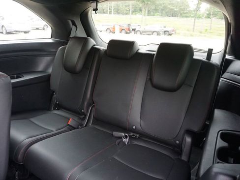Used 2024 Honda Odyssey Sport image 17
