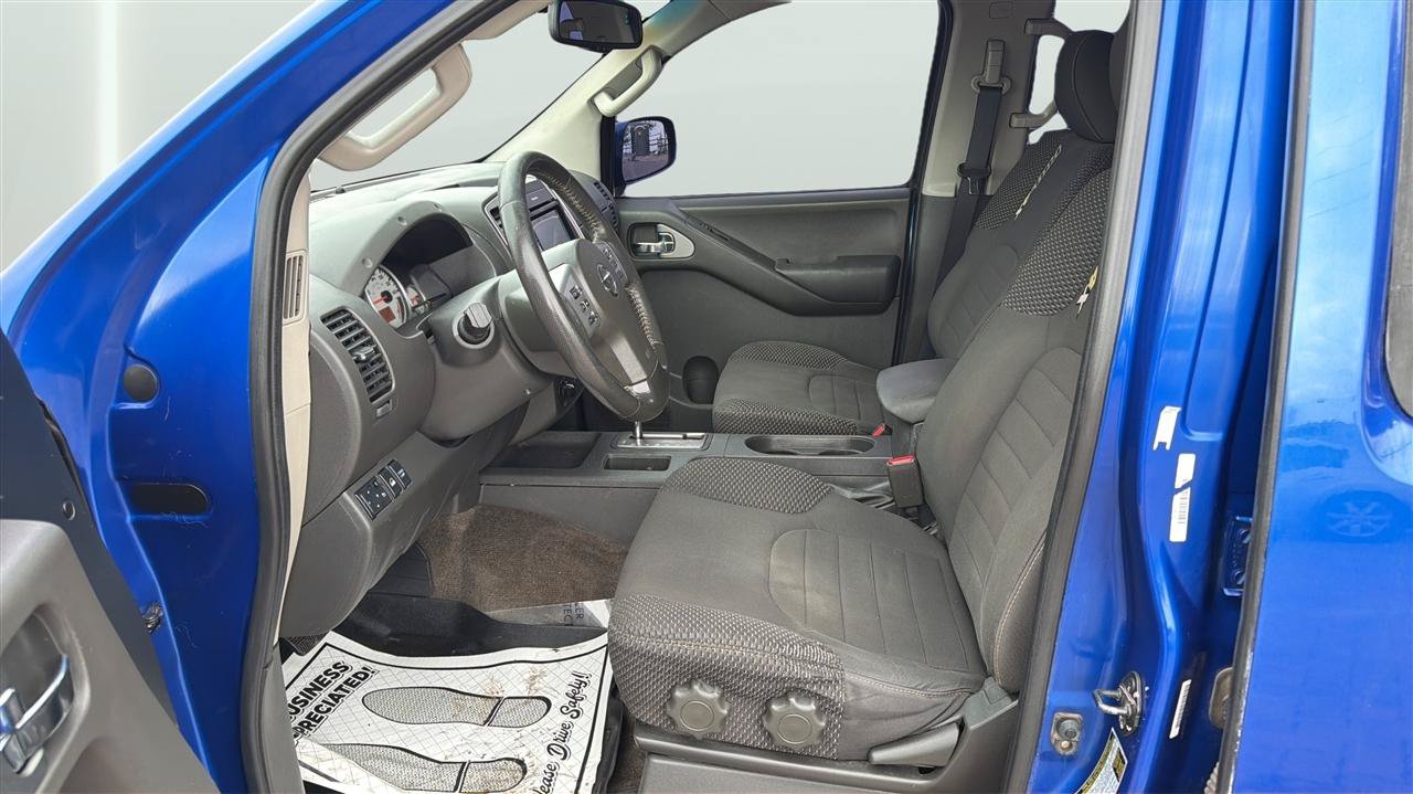 Used 2013 Nissan Frontier PRO-4X AWD/4WD image 11