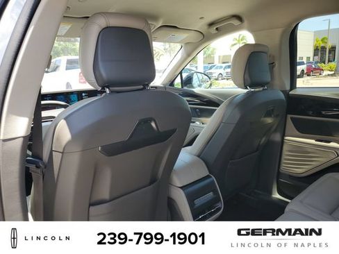 Certified 2025 Lincoln Nautilus Premier AWD/4WD image 21