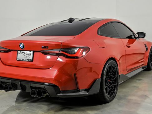 Used 2021 BMW M4 Competition w/ M Carbon Exterior Package RWD image 9