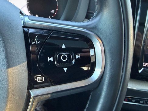 Used 2019 Volvo XC60 T5 Inscription image 19