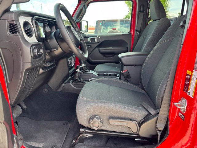 Used 2025 Jeep Gladiator Sport AWD/4WD image 10