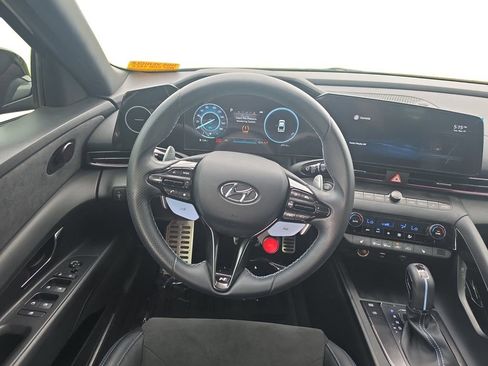 Used 2022 Hyundai Elantra N FWD image 12