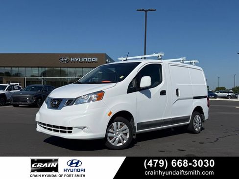 Used 2017 Nissan NV200 SV w/ Technology Package FWD image 1