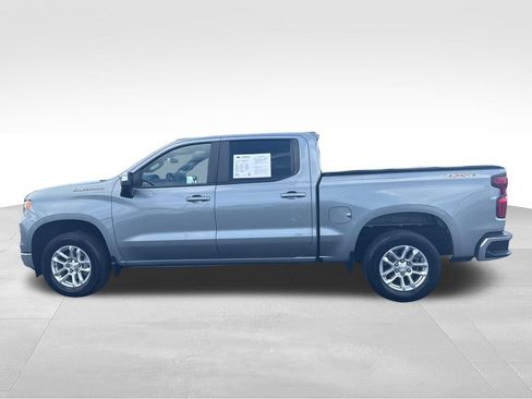 Used 2023 Chevrolet Silverado 1500 LT AWD/4WD image 2