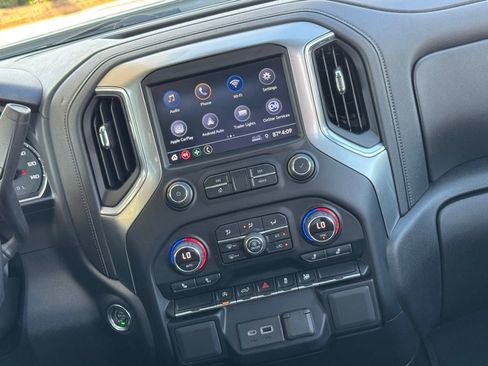 Used 2021 Chevrolet Silverado 1500 LT image 20