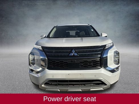 Used 2024 Mitsubishi Outlander SE Black Edition image 10