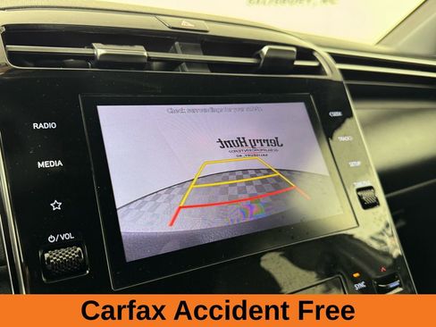 Used 2024 Hyundai Santa Cruz SEL image 3