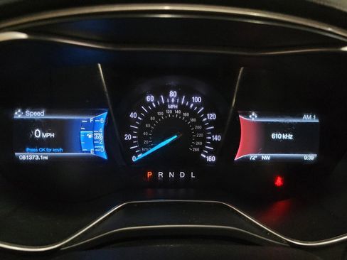 Used 2017 Ford Fusion SE w/ Equipment Group 201A FWD image 23