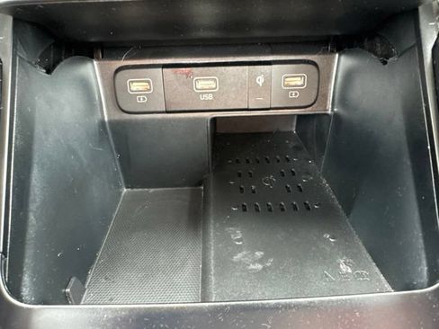 Used 2023 Kia Sorento S w/ Panoramic Sunroof Package AWD/4WD image 14