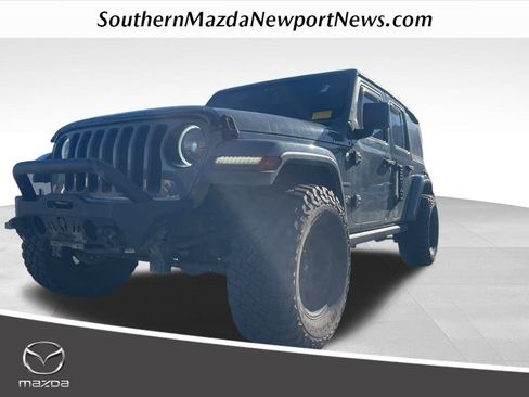 Used 2018 Jeep Wrangler Unlimited Sahara image 1