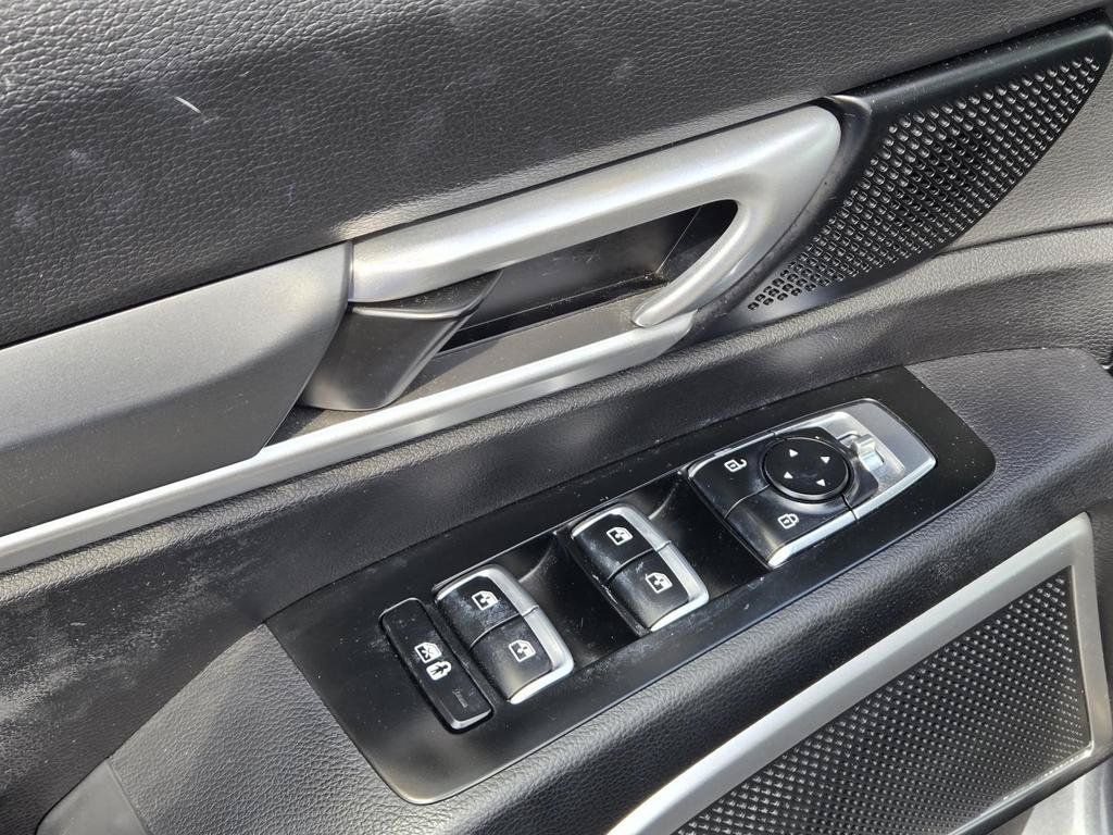 Used 2021 Kia Telluride LX AWD/4WD image 14