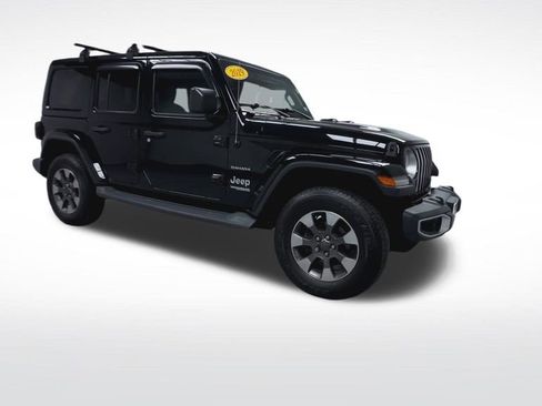 Used 2019 Jeep Wrangler Unlimited Sahara w/ Dual Top Group image 15