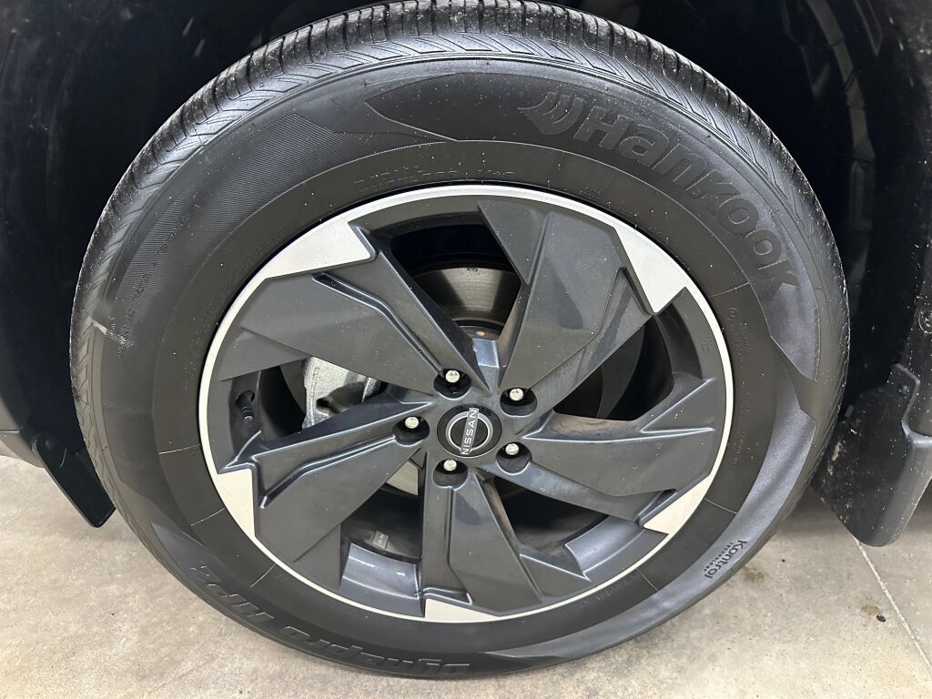Used 2026 Nissan Rogue SV AWD/4WD image 36