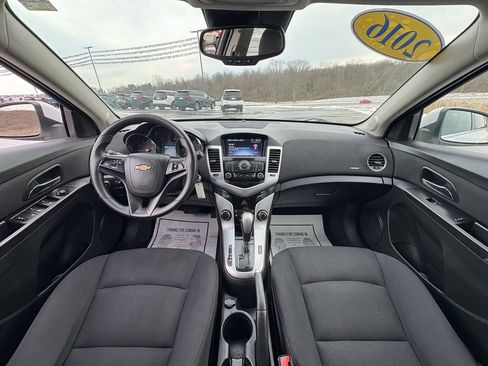 Used 2016 Chevrolet Cruze LT image 29