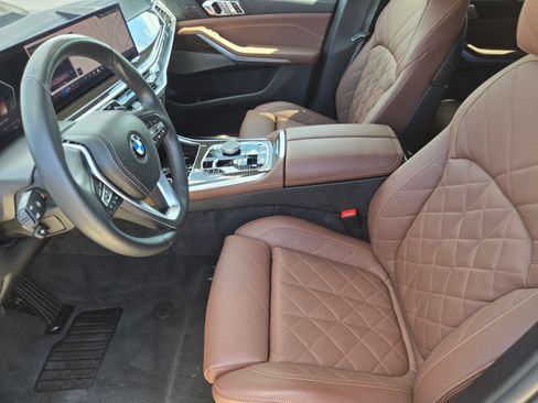 Used 2024 BMW X5 sDrive40i w/ Premium Package RWD image 9