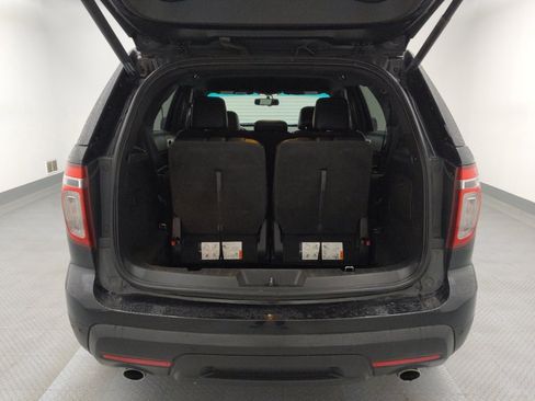 Used 2015 Ford Explorer XLT w/ Equipment Group 202B image 29