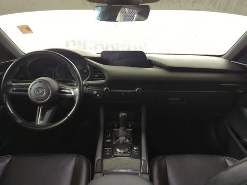 Used 2021 MAZDA MAZDA3 Hatchback w/Premium Plus Pkg image 10