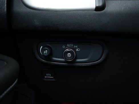 Used 2024 GMC Terrain SLE AWD/4WD image 15