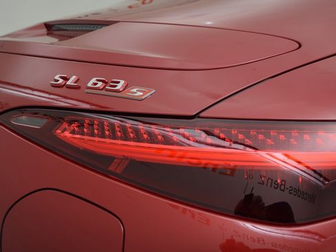 New 2026 Mercedes-Benz SL 63 AMG S e Performance 4MATIC image 13