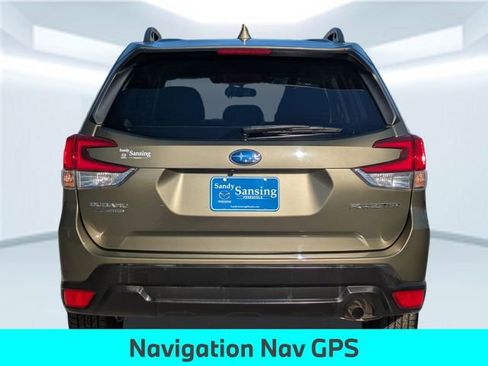 Used 2022 Subaru Forester Premium image 5