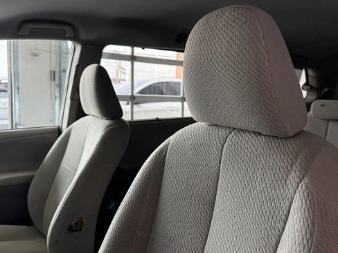 Used 2012 Toyota Sienna LE FWD image 10