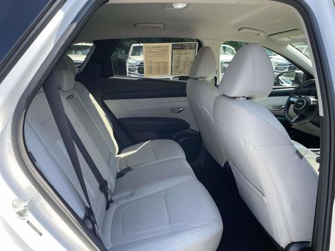 Used 2025 Hyundai Tucson SEL FWD image 17
