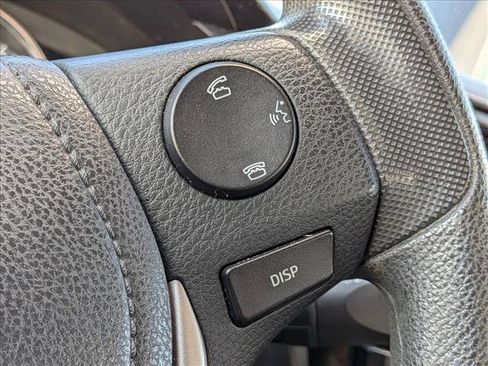 Used 2015 Toyota Corolla LE image 12