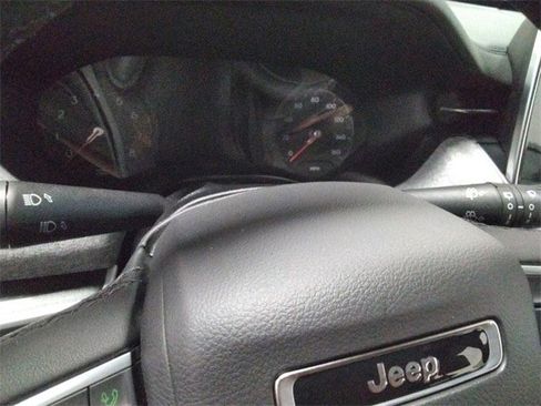 New 2026 Jeep Compass Latitude image 25