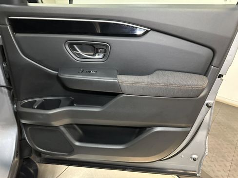 Used 2023 Honda Pilot Sport image 37