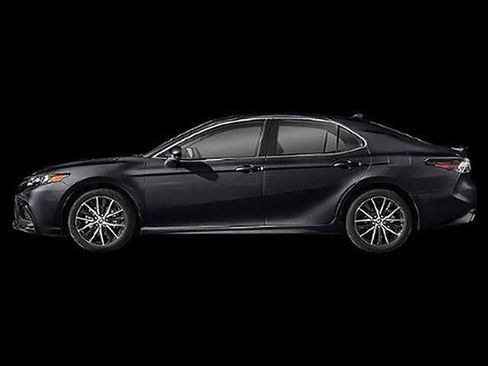 Used 2021 Toyota Camry SE w/ Cold Weather Package FWD image 39
