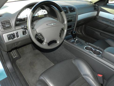 Used 2002 Ford Thunderbird Deluxe image 13