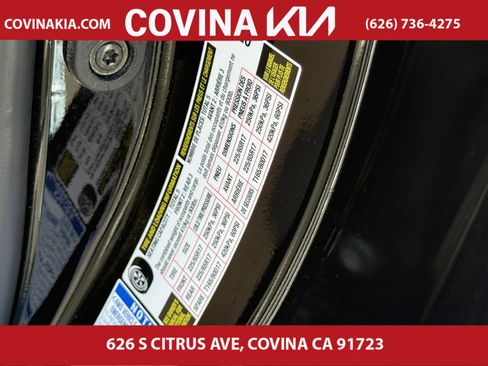 Used 2022 Toyota RAV4 LE image 30