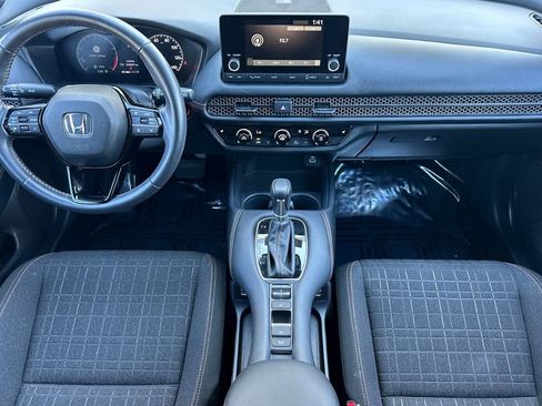 Used 2025 Honda HR-V Sport image 12