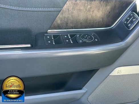 Used 2022 Ford F150 Lariat w/ Equipment Group 501A Mid image 8