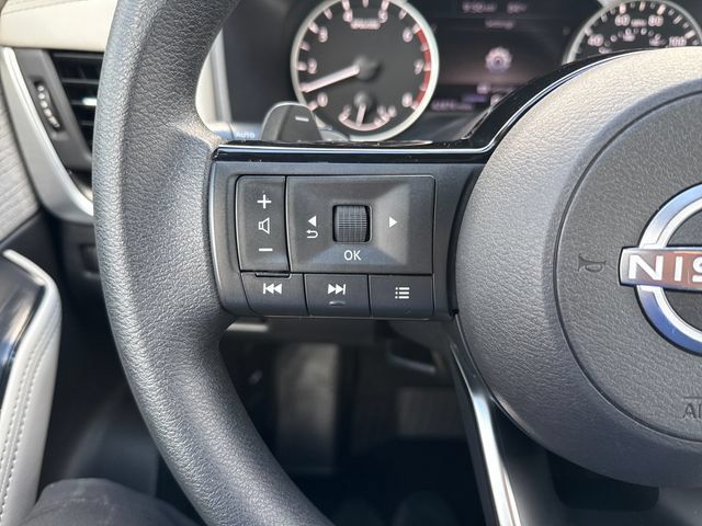 Certified 2023 Nissan Rogue SV FWD image 30