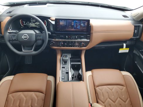 New 2026 Nissan Pathfinder Platinum image 19