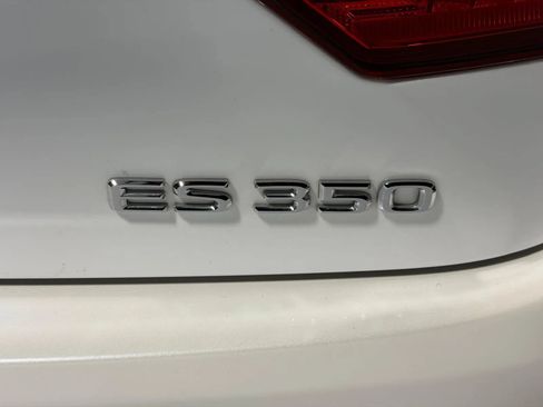 Used 2014 Lexus ES 350 FWD image 11