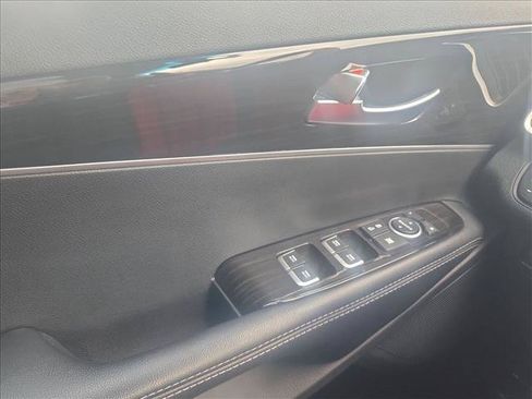 Used 2020 Kia Sorento LX FWD image 21