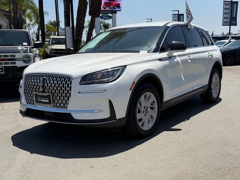Used 2023 Lincoln Corsair FWD image 6