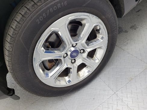 Used 2018 Ford EcoSport SE w/ SE Convenience Package image 31