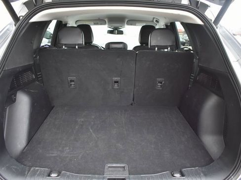 Used 2023 Ford Escape Platinum image 37