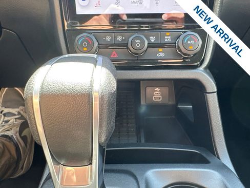 Used 2024 Ford Ranger XLT w/ FX4 Off-Road Package AWD/4WD image 25