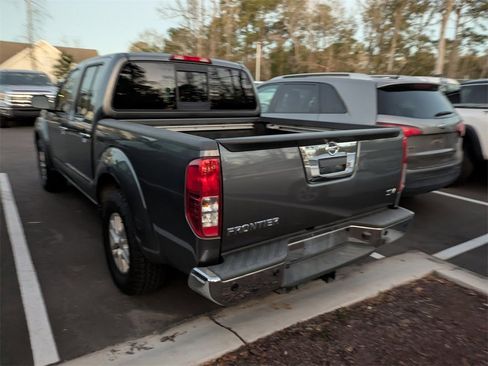 Used 2016 Nissan Frontier SV w/ SV Value Truck Package image 4